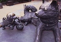 Dog Deity at Suitengu Shrine, Tokyo (source Yomiuri Shinbun; article no longer online)