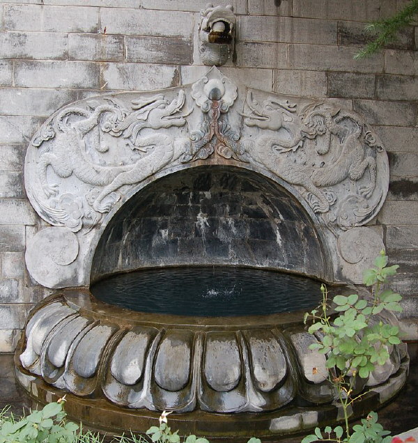 Xiangshan Temple, Dragon Fountain