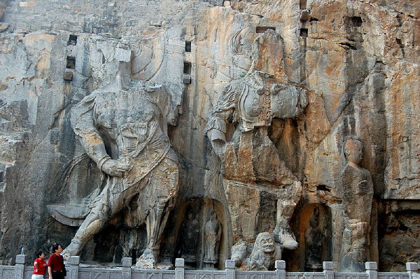 Fengxian Grotto L