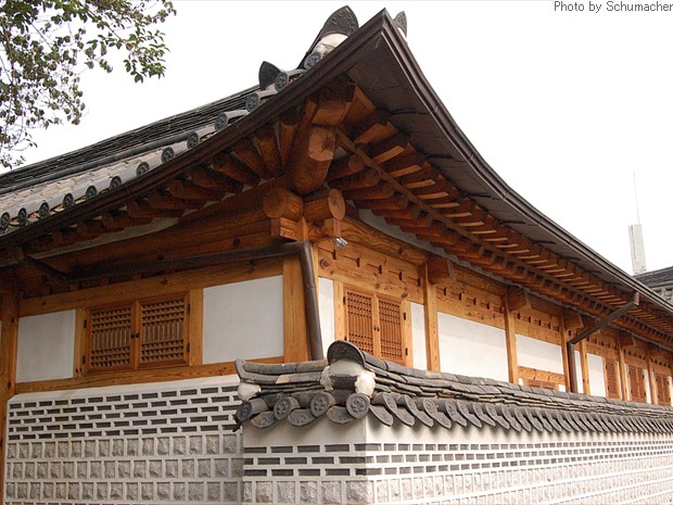 Bukchon Village, Seoul, Korea.