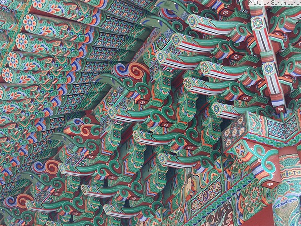 Latticework. Seokjongsa Temple. Like elephants.