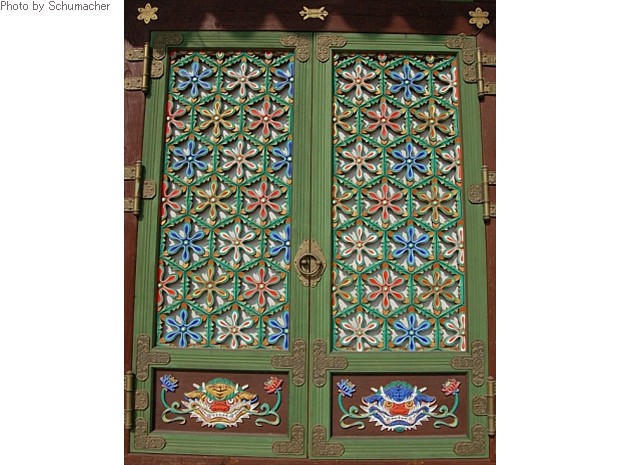 DOOR. Chukseosa Temple.